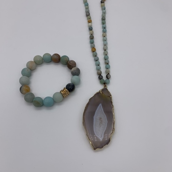 Vtg. Beaded Agate Stone Necklace & Bracelet Set With Gold Guild Slice Pendant - Picture 7 of 9